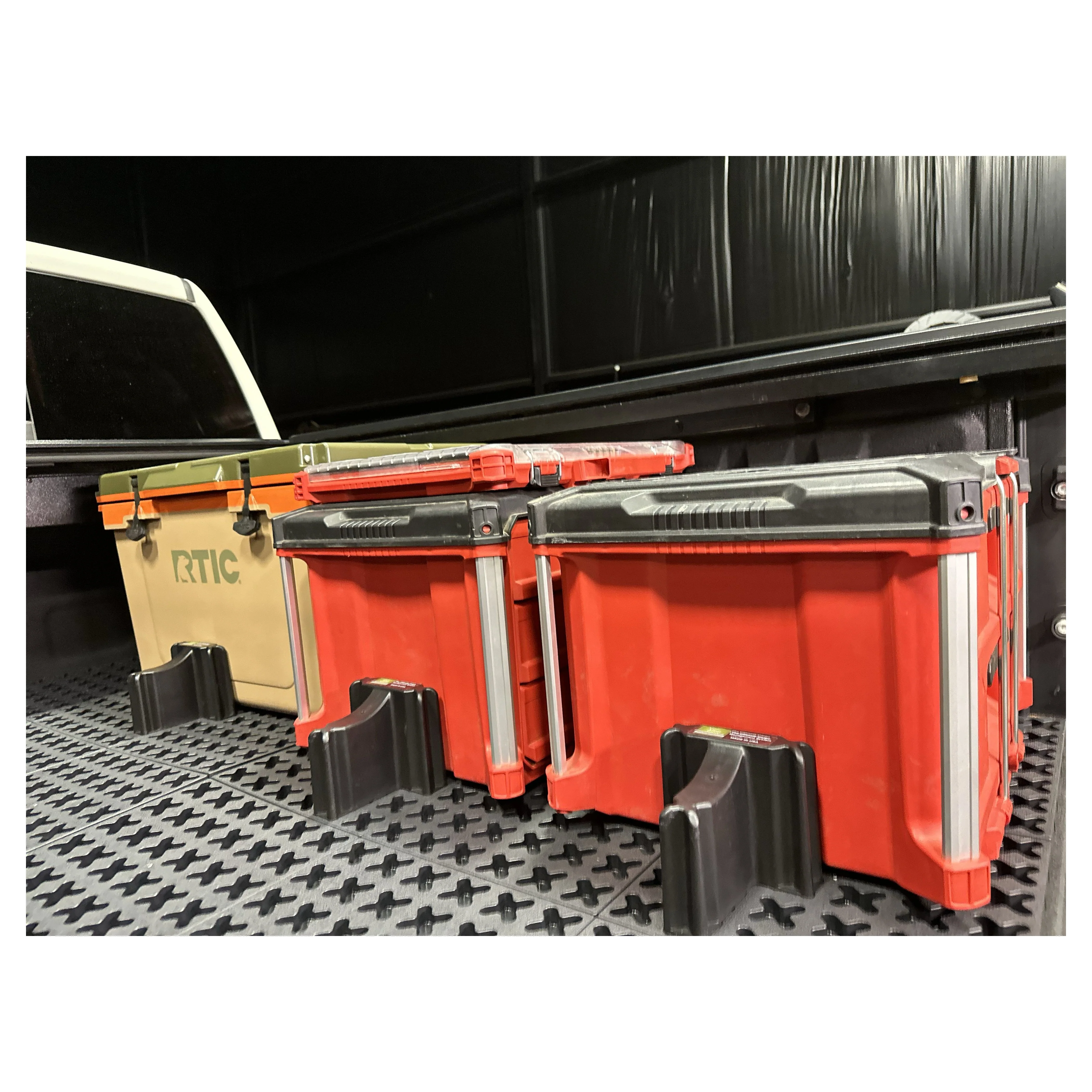 12" x 12" Tmat Interlocking Non-Draining Panels - Four Connectors (Case of 31) - Image 4